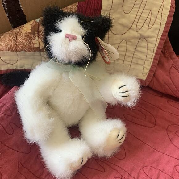 Ty Attic Treasures Arlen Black & White Cat Plush 10" Jointed Green Bow 1993 - Picture 2 of 10
